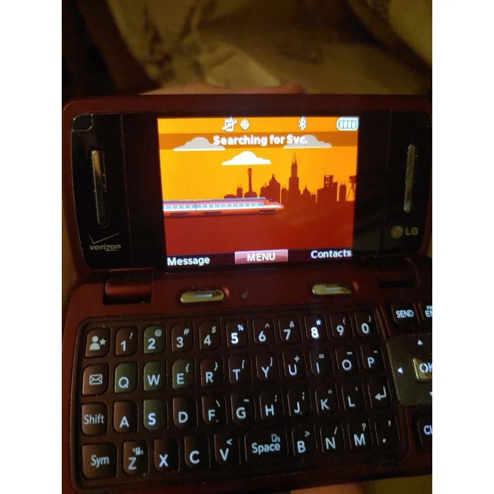 LG enV3 LG-VX9200 Verizon Wireless Maroon Flip Cell Phone w/ Chargers & Box